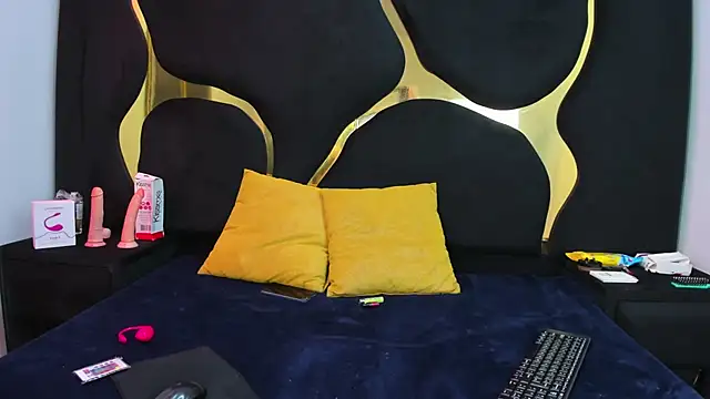 GabrielBrowm online show from October 15, 2025, 9:56 pm