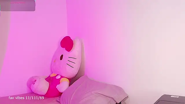 Snapshot of dulceangel__ chatting on September 12, 2025, 2:12 am dulceangel online show from September 12, 2025, 2:12 am