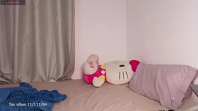 Snapshot of dulceangel__ chatting on September 14, 2025, 2:34 am dulceangel online show from September 14, 2025, 2:34 am