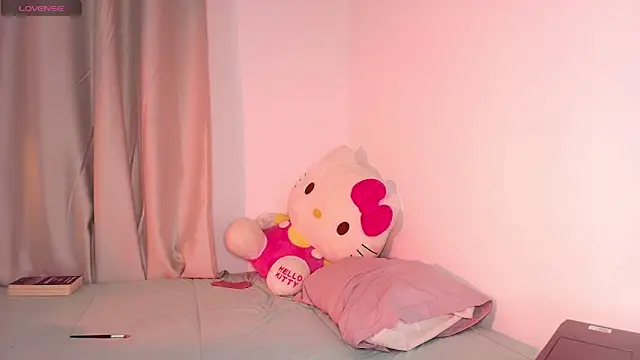 Snapshot of dulceangel__ chatting on October 6, 2025, 4:02 am dulceangel online show from October 6, 2025, 4:02 am