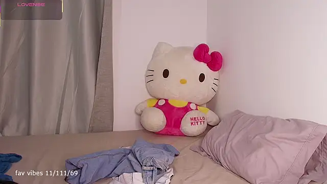 Snapshot of dulceangel__ chatting on September 11, 2025, 2:22 am dulceangel online show from September 11, 2025, 2:22 am