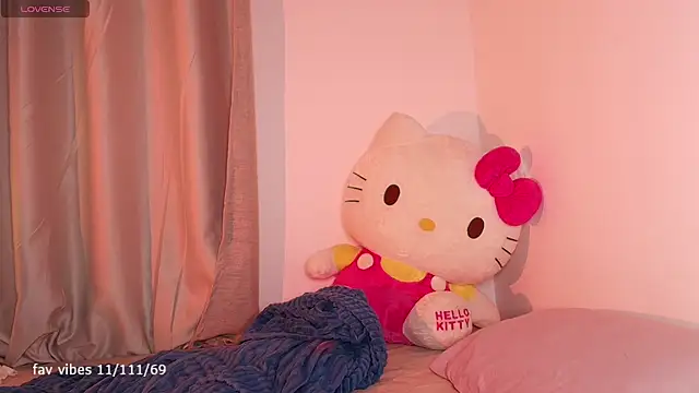 Snapshot of dulceangel__ chatting on September 16, 2025, 2:12 am dulceangel online show from September 16, 2025, 2:12 am