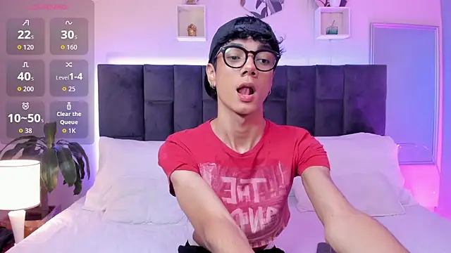 Phillicious   online show from September 28, 2025, 12:06 am