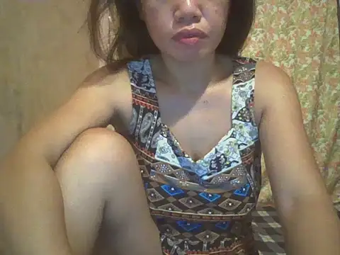 sexymorenal18 online show from October 28, 2025, 9:25 pm