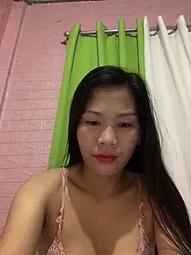 Snapshot of Cleo17 chatting on May 18, 2026, 2:00 pm Cleo17 online show from May 18, 2026, 2:00 pm