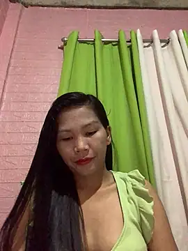 Snapshot of Cleo17 chatting on July 7, 2026, 3:04 pm Cleo17 online show from July 7, 2026, 3:04 pm