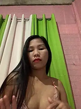 Cleo17 online show from April 2, 2026, 2:02 pm