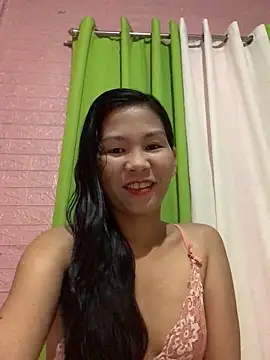 Snapshot of Cleo17 chatting on February 25, 2026, 3:23 pm Cleo17 online show from February 25, 2026, 3:23 pm