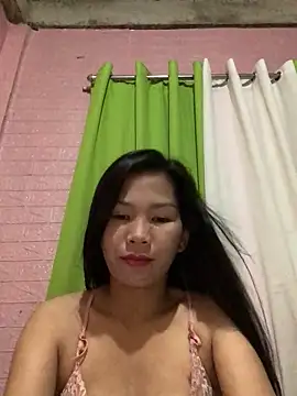 Snapshot of Cleo17 chatting on May 11, 2026, 2:07 pm Cleo17 online show from May 11, 2026, 2:07 pm