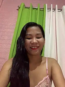 Snapshot of Cleo17 chatting on February 3, 2026, 1:38 pm Cleo17 online show from February 3, 2026, 1:38 pm