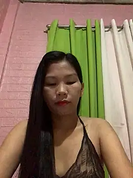 Snapshot of Cleo17 chatting on July 10, 2026, 1:44 pm Cleo17 online show from July 10, 2026, 1:44 pm