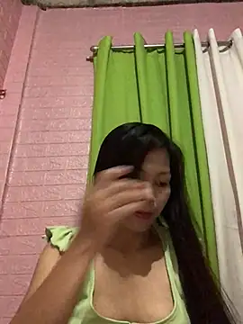 Snapshot of Cleo17 chatting on June 18, 2026, 1:38 pm Cleo17 online show from June 18, 2026, 1:38 pm