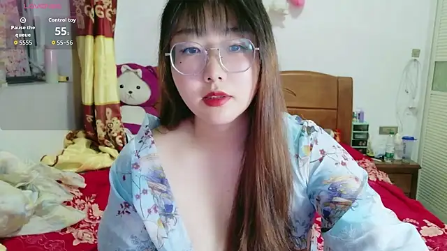 Snapshot of sisi-maiden chatting on May 29, 2026, 1:28 pm sisi-maiden online show from May 29, 2026, 1:28 pm