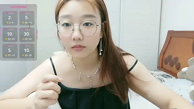 sisi-maiden online show from September 18, 2025, 6:05 am