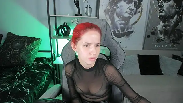 NitaNihil online show from October 15, 2025, 7:11 pm