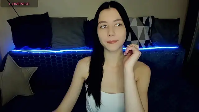 SelinLi online show from January 13, 2026, 8:18 am