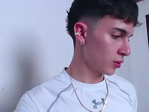 john vichenso online show from March 11, 2026, 9:42 pm