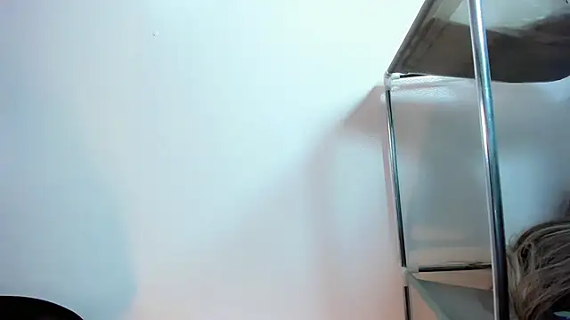 Britany montiel online show from April 15, 2026, 7:07 pm