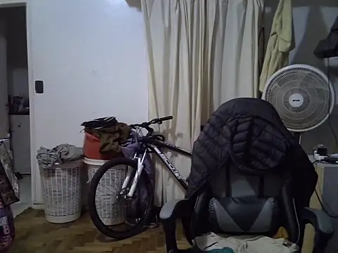 transgordimilf online show from September 19, 2025, 4:38 am