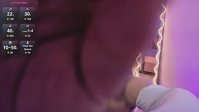 ZURY TAY online show from March 29, 2026, 3:19 am