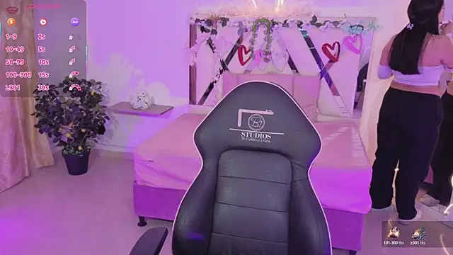 Snapshot of ZURY_TAY chatting on November 8, 2025, 11:47 am ZURY TAY online show from November 8, 2025, 11:47 am