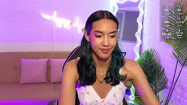 artemiss tay online show from November 27, 2025, 7:14 pm