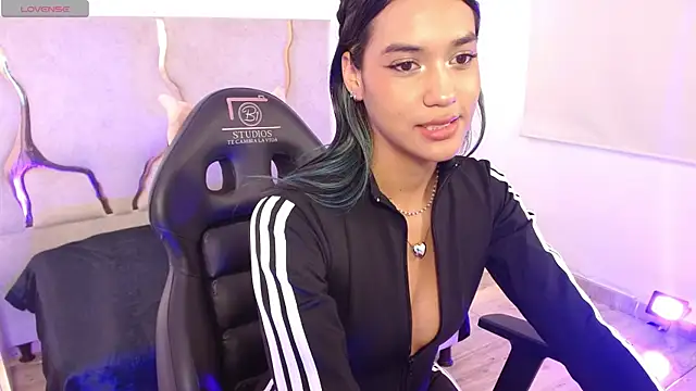 artemiss tay online show from January 14, 2026, 7:39 pm