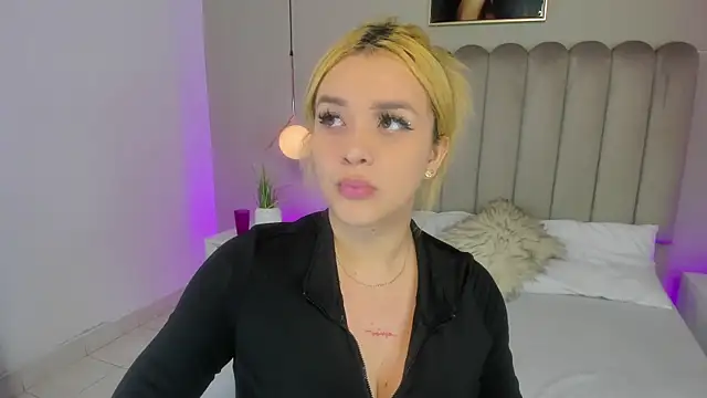 Dani rosse  online show from April 23, 2026, 12:51 pm