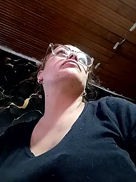Lady 16 online show from March 24, 2026, 9:04 pm