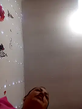 Snapshot of Lady_16 chatting on February 23, 2026, 12:12 am Lady 16 online show from February 23, 2026, 12:12 am