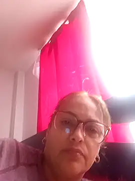 Snapshot of Lady_16 chatting on December 3, 2025, 3:44 pm Lady 16 online show from December 3, 2025, 3:44 pm