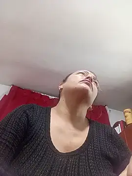 Snapshot of Lady_16 chatting on February 25, 2026, 2:45 am Lady 16 online show from February 25, 2026, 2:45 am