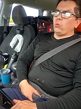 Snapshot of lucho8690 chatting on September 16, 2025, 9:05 pm lucho8690 online show from September 16, 2025, 9:05 pm