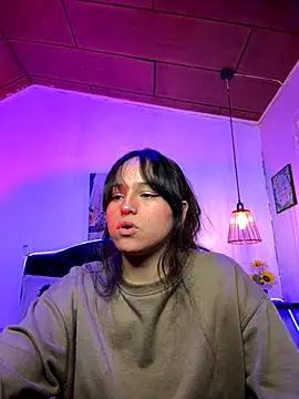 Snapshot of Eymmy_24 chatting on October 12, 2025, 3:30 am Eymmy 24 online show from October 12, 2025, 3:30 am