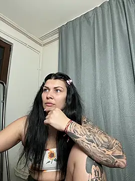 Snapshot of MiaKiittyy chatting on February 23, 2026, 10:54 pm MiaKiittyy online show from February 23, 2026, 10:54 pm