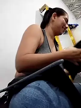 yesi-nursehot online show from January 15, 2026, 2:26 am