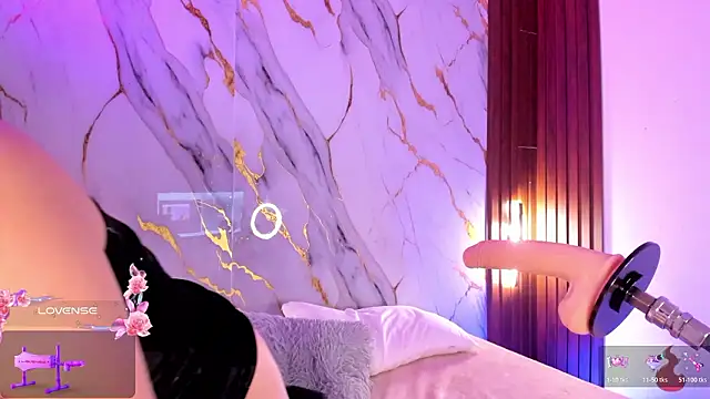 alicecute77 online show from February 19, 2026, 2:30 am