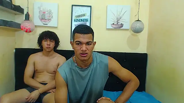 Black hugecock online show from October 20, 2025, 1:11 pm