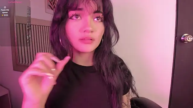 Snapshot of Darky_Doll chatting on February 15, 2026, 10:20 pm Darky Doll online show from February 15, 2026, 10:20 pm