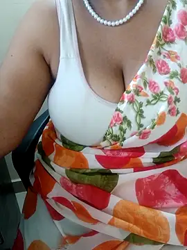 tami lavanya online show from October 15, 2025, 5:06 am