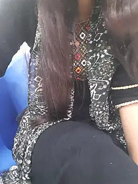 Snapshot of Aarti-kumri chatting on November 7, 2025, 5:28 pm Aarti-kumri online show from November 7, 2025, 5:28 pm