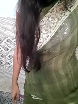 Snapshot of Aarti-kumri chatting on November 11, 2025, 10:43 am Aarti-kumri online show from November 11, 2025, 10:43 am