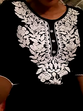 Snapshot of Aarti-kumri chatting on November 13, 2025, 9:35 am Aarti-kumri online show from November 13, 2025, 9:35 am