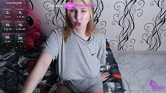 Snapshot of RoyAngela chatting on February 7, 2026, 2:47 pm RoyAngela online show from February 7, 2026, 2:47 pm