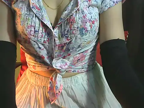 sheetal-sheetal95 online show from February 3, 2026, 3:50 pm