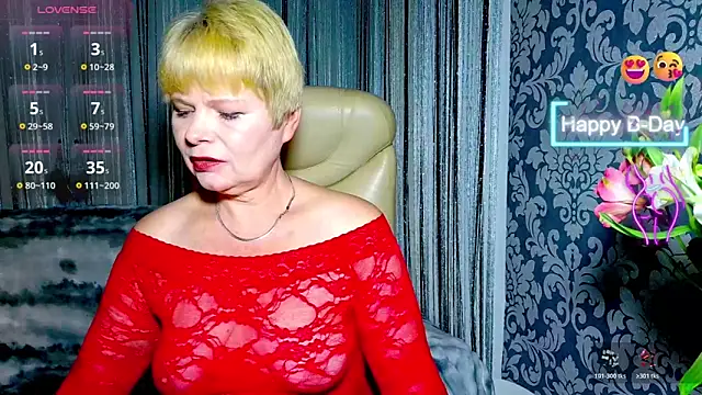 Snapshot of Tess_Terners chatting on October 29, 2025, 4:39 pm Tess Terners online show from October 29, 2025, 4:39 pm