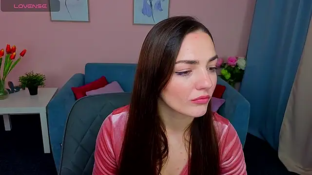 Snapshot of MyEllaLuvs chatting on October 6, 2025, 8:20 pm MyEllaLuvs online show from October 6, 2025, 8:20 pm