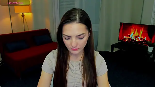 Snapshot of MyEllaLuvs chatting on October 7, 2025, 8:10 pm MyEllaLuvs online show from October 7, 2025, 8:10 pm