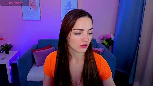 Snapshot of MyEllaLuvs chatting on September 27, 2025, 8:26 pm MyEllaLuvs online show from September 27, 2025, 8:26 pm