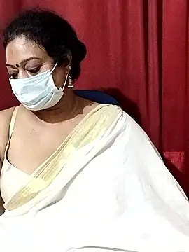 Snapshot of surekha-30 chatting on February 5, 2026, 5:20 pm surekha-30 online show from February 5, 2026, 5:20 pm